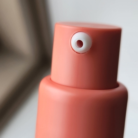 NIB NATURIUM DEW GLOW TINTED MOISTURIZER SPF50+ LIGHT - Picture 15 of 15